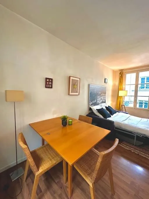 Apartament Cozy 1br In The Heart Of