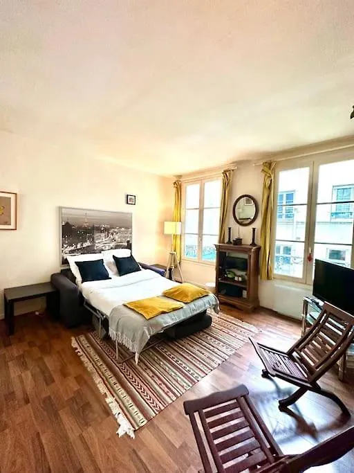 Cozy 1br In The Heart Of Apartament Paryż